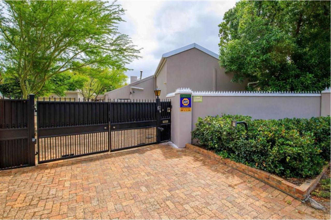 Apartment Cozy In Constantia Cape Town
